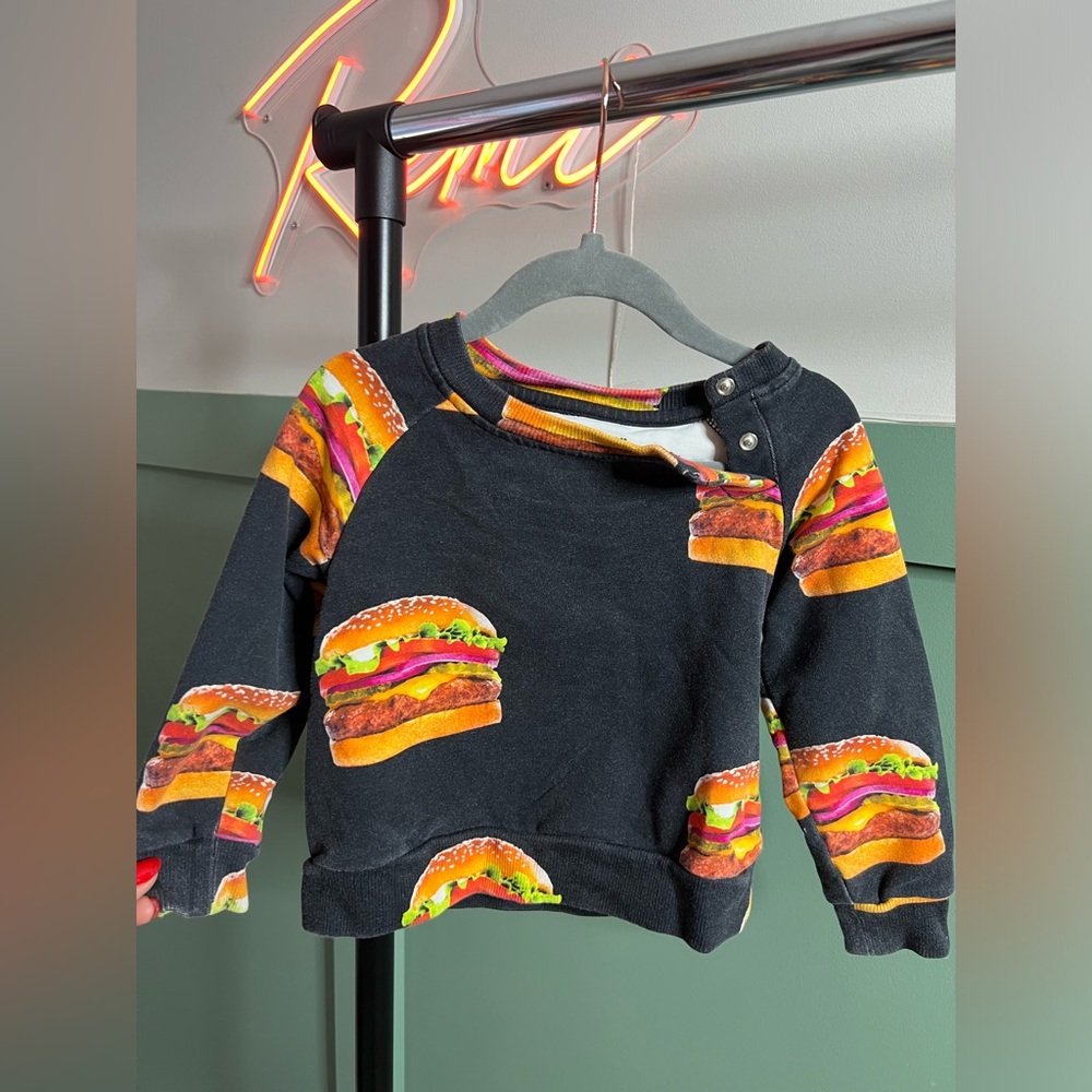 Banana valentine sweater